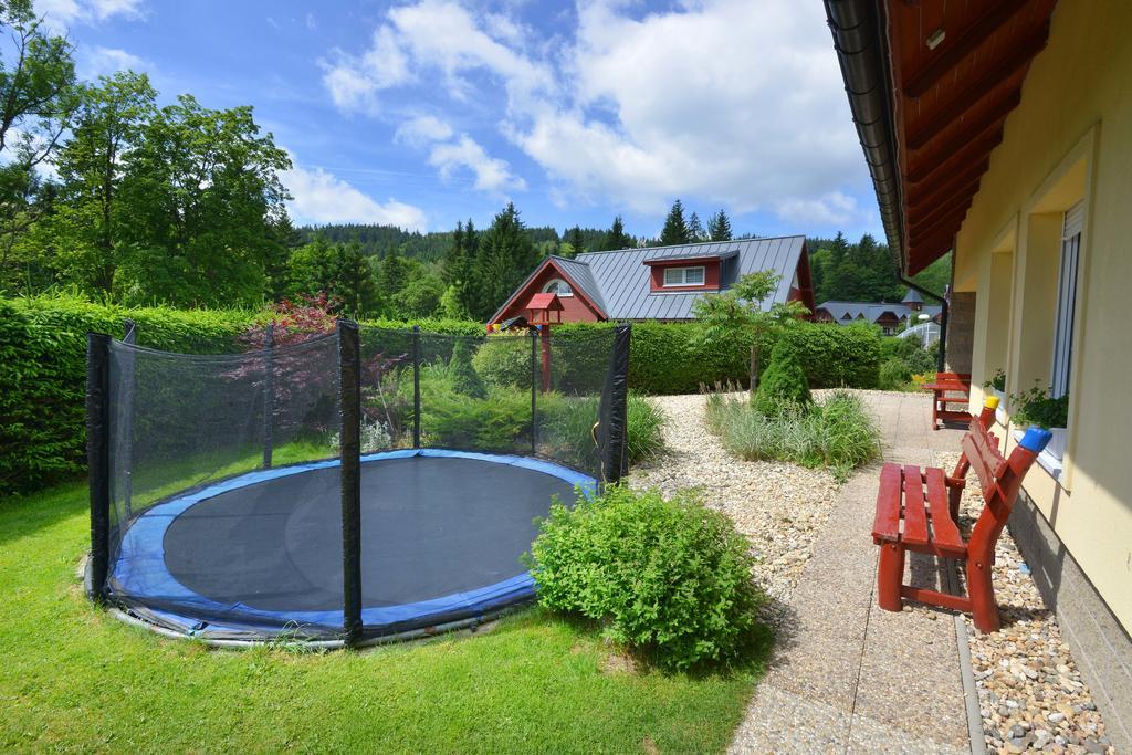 Rodinny Resort Uko Bedrichov  Bagian luar foto