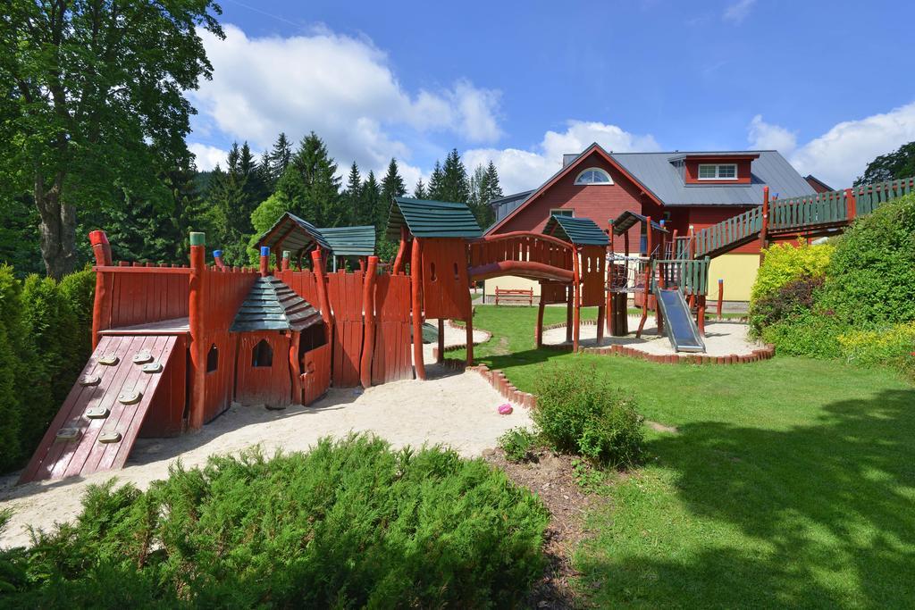 Rodinny Resort Uko Bedrichov  Bagian luar foto